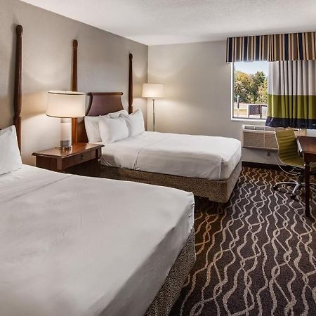 Bliss Point Inn & Suites New Buffalo Buitenkant foto